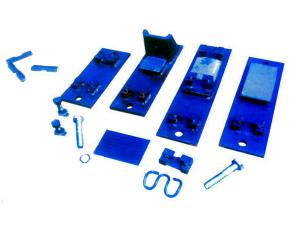 各種高錳鋼AT尖軌用高臺(tái)板滑床板、護(hù)軌墊板、彈條、扣件、螺栓等配件